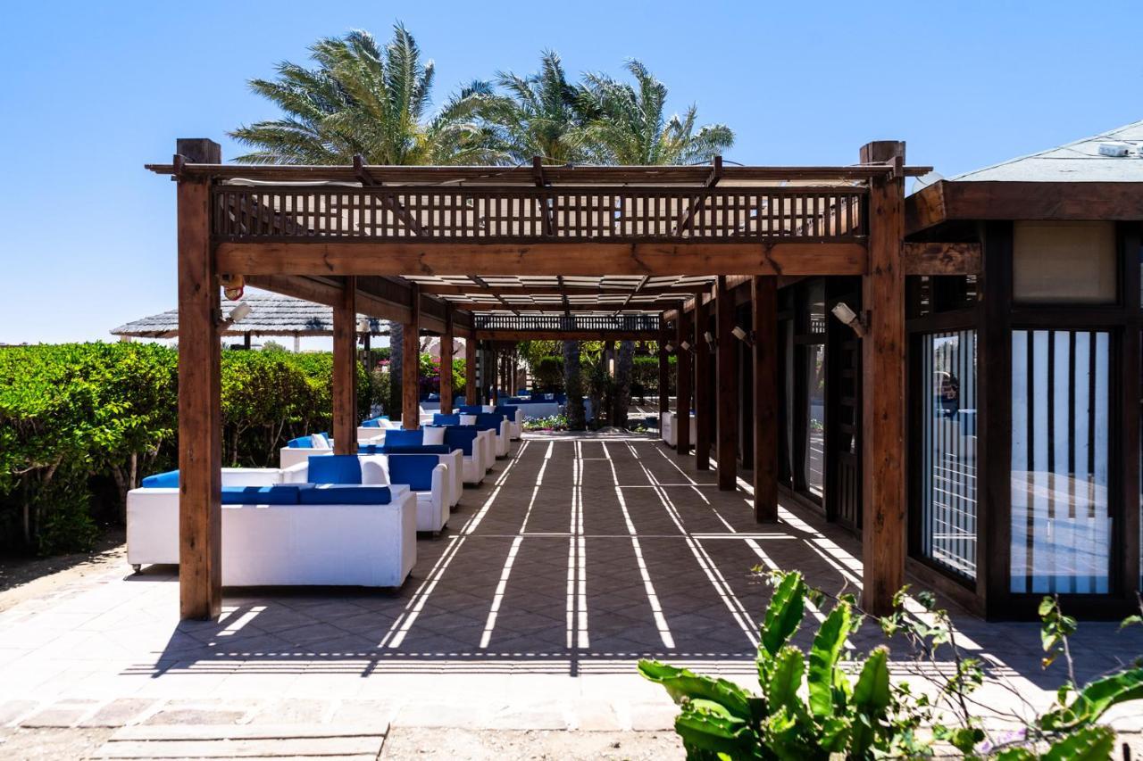 Abu Dabbab Lodge Exterior photo