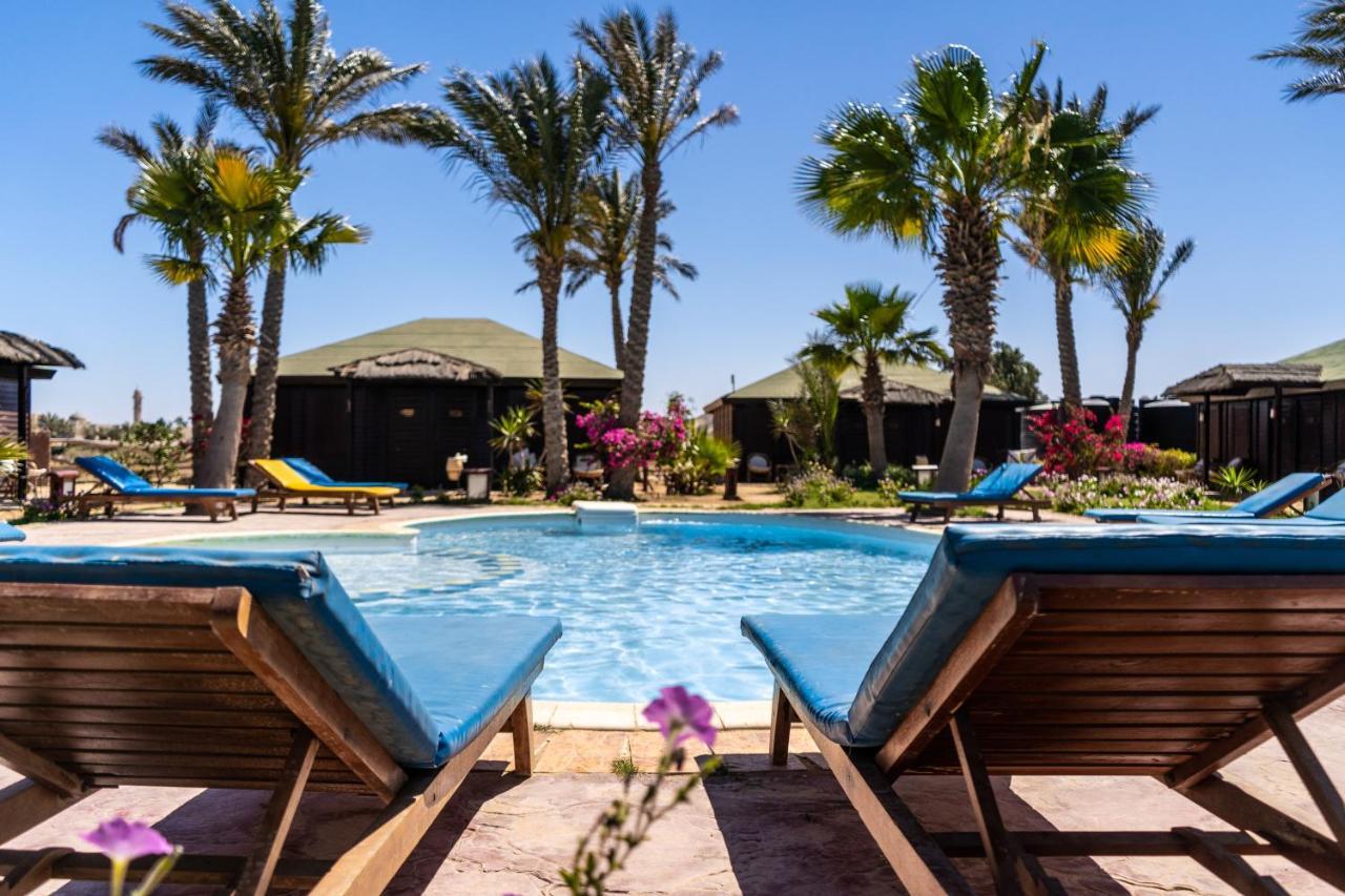 Abu Dabbab Lodge Exterior photo